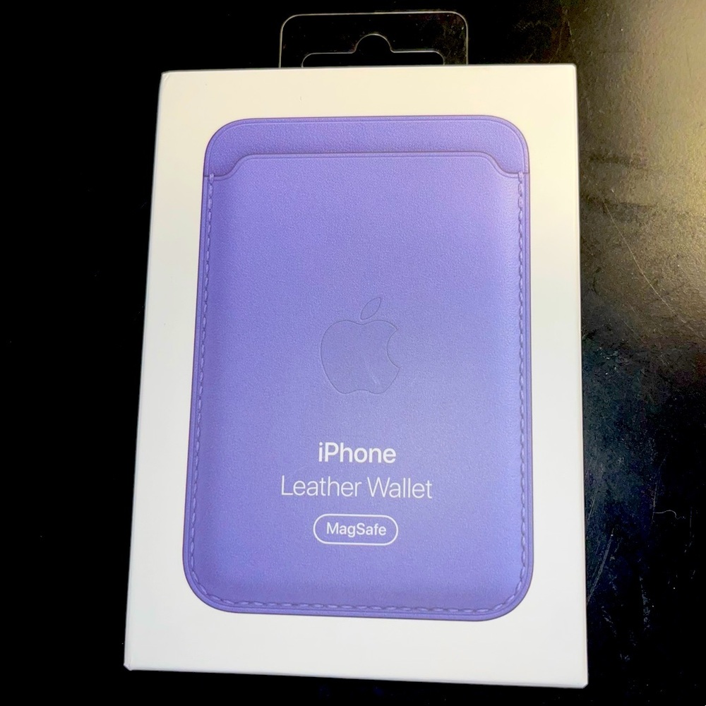 Apple MagSafe Wallet for iPhone